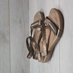 Aetrex Women Leather Hook&loop Sandals Flats shoes sz 38/7.5-8